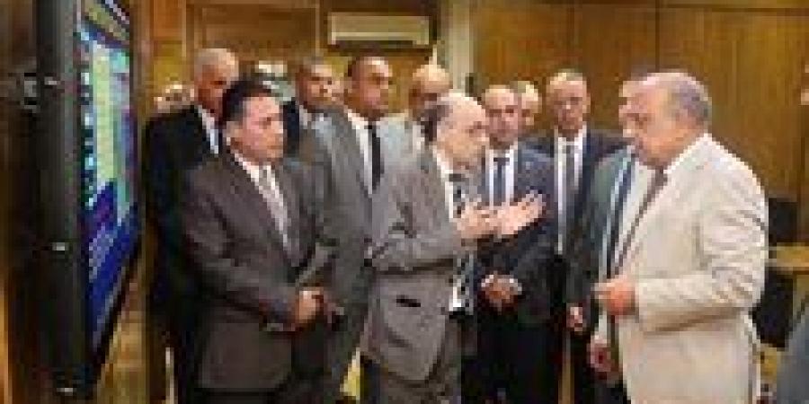 وزير الكهرباء يتفقد هيئة المواد النووية ويستعرض مشروعات العمل الحالية - هرم مصر