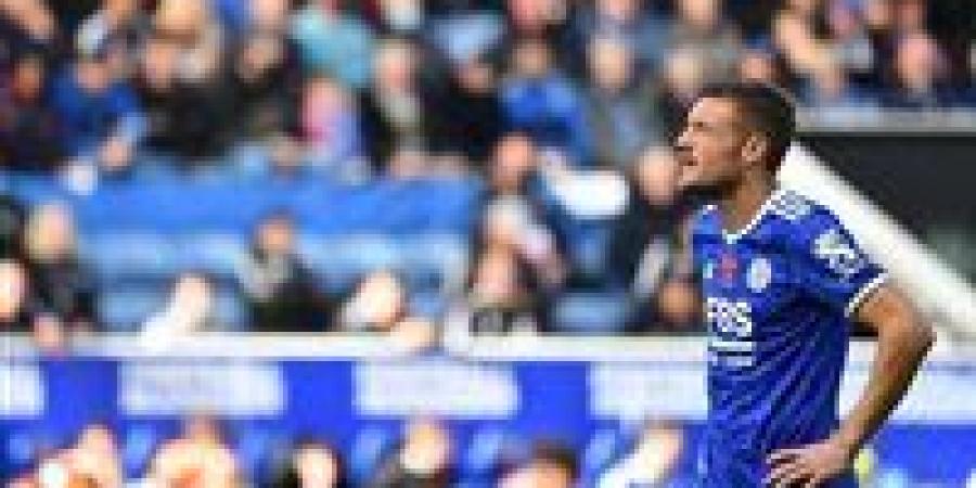 باتريك فييرا يرفض ضم جيمي فاردي إلى جنوى رغم الاتفاق - هرم مصر