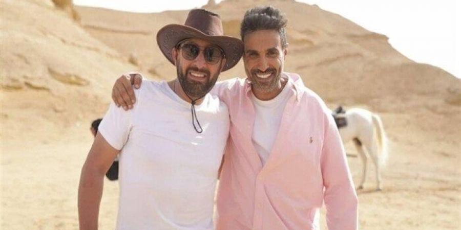«هو سبب شهرتي».. أحمد فهمي يكشف تفاصيل علاقته بـ أحمد السقا - فيديو - هرم مصر