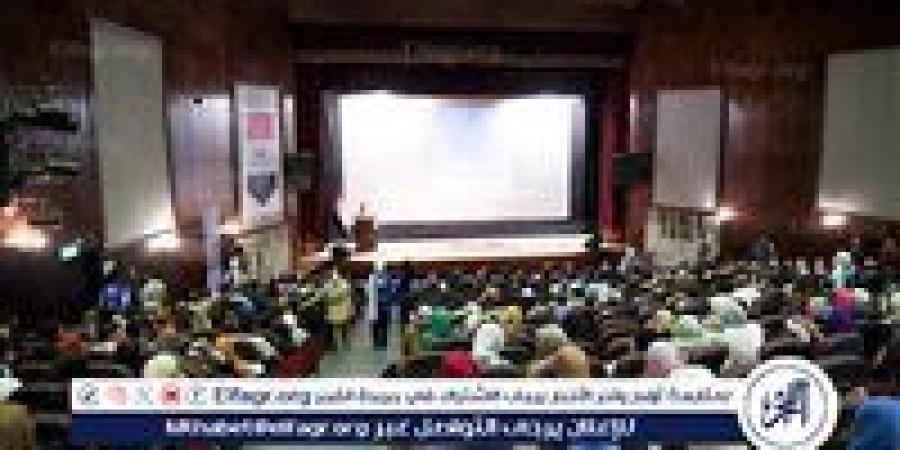في ندوة "حكاية شعب".. مصطفى بكري ومحافظ قنا: ثورة 30 يونيو أنقذت الدولة من الانهيار - هرم مصر