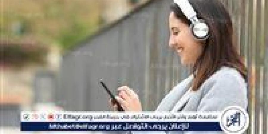 "لماذا تستمع الفتيات للريميكسات أكتر من الأغنية الأصلية؟.. سر الإدمان الجديد على السوشيال ميديا - هرم مصر