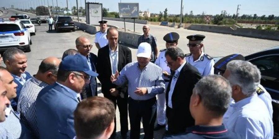 أحمد موسى يكشف تفاصيل لقاء كامل الوزير بالخبراء لتطوير الطريق الإقليمي - هرم مصر