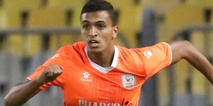 مقابل 35 مليونياسين مرعي مدافع فاركو يوقع للأهلي 5 مواسم - هرم مصر