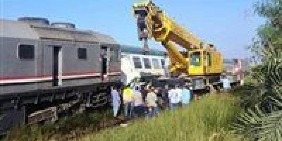 خروج قطار عن القضبان بين قويسنا وبنها وتعطل الحركة مؤقتًا - هرم مصر