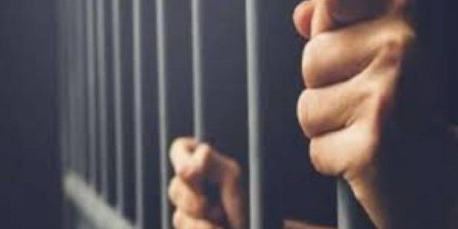 تجديد حبس شخص أدار "كيان تعليمي" دون ترخيص - هرم مصر