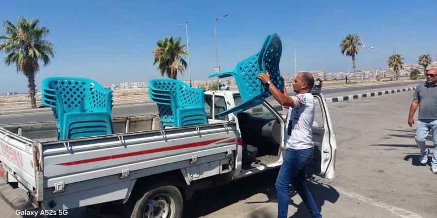 حملة في بورفؤاد لمصادرة مكبرات صوت الباعة الجائلين.. صور - هرم مصر