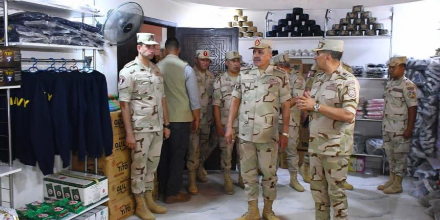 رئيس الأركان يتفقد المنظومة التعليمية بمعهد ضباط الصف المعلمين - هرم مصر
