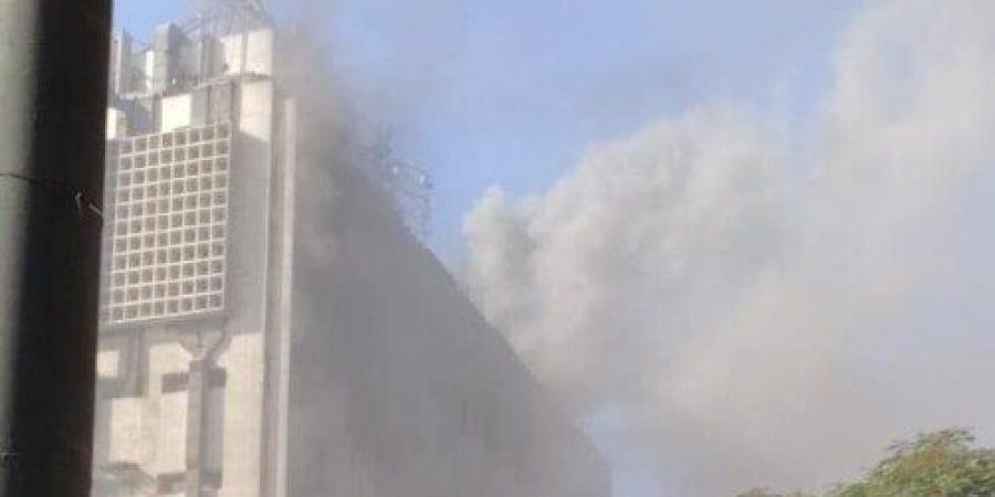 عاجل | حريق هائل في سنترال رمسيس.. والدفع بـ 6 سيارات إطفاء - هرم مصر
