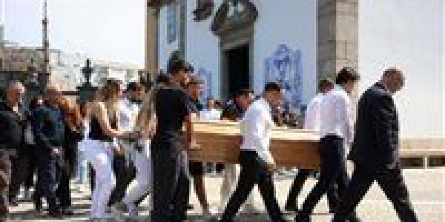 موقف نبيل من مانشستر يونايتد تجاه لاعبيه بعد وفاة جوتا - هرم مصر