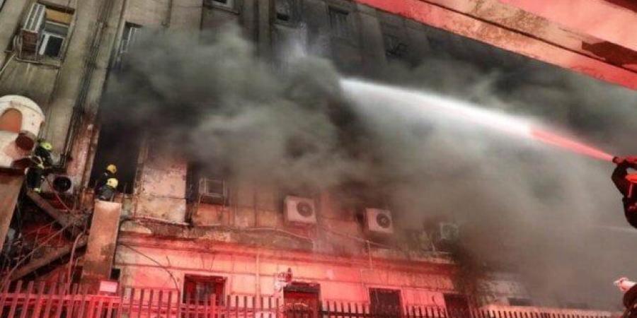 استمرار عمليات التبريد والسيطرة على حريق سنترال رمسيس بعد ظهور النيران - هرم مصر