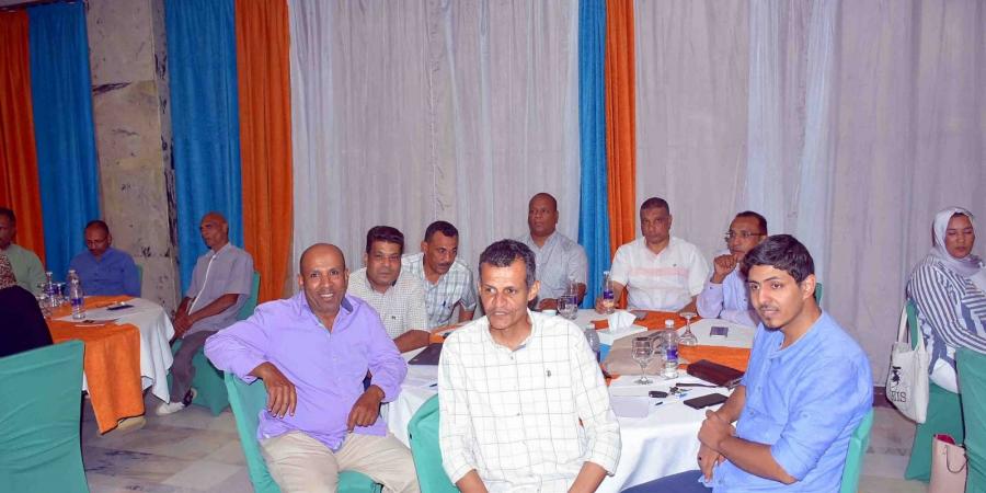 محافظ الأقصر يتفقد ورشة "الدعم الفني".. ويؤكد: رضا المواطن الهدف الرئيسي للمشروعات - هرم مصر