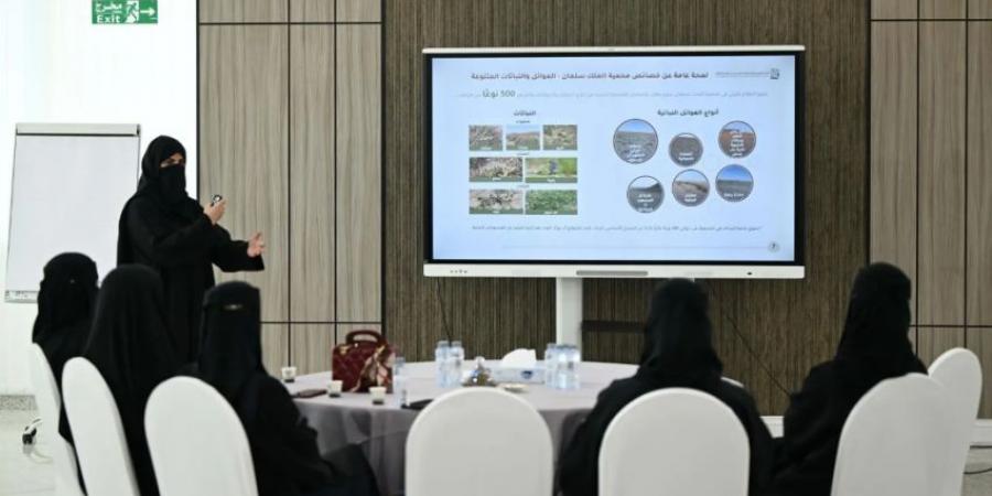 هيئة تطوير محمية الملك سلمان تنظم برنامجًا في إعادة التدوير بالتعاون مع غرفة تبوك - هرم مصر