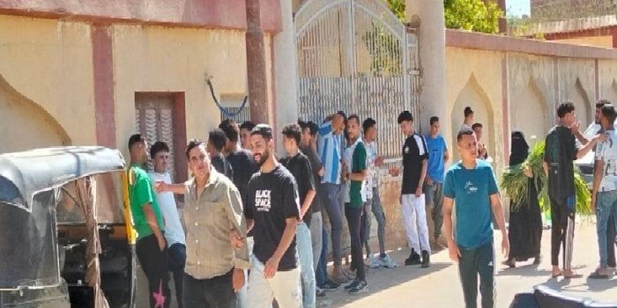 «البلاغة في متناول الجميع».. طلاب الثانوية الأزهرية بالفيوم: الامتحان سهل والقطعة تحتاج فقط بعض التركيز - هرم مصر