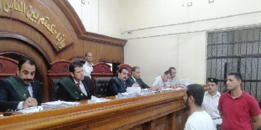جنايات الزقازيق تنظر محاكمة شاب متهم بقتل والدته وحرق محلها بالصالحية الجديدة - هرم مصر