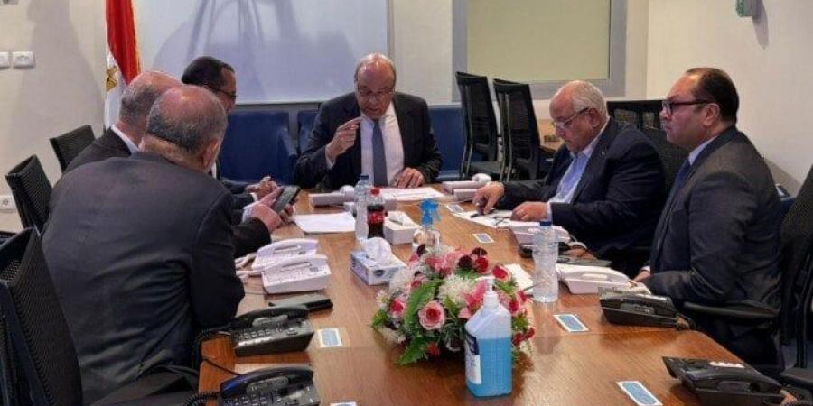بسبب عطل شبكات الاتصالات.. ارتباك في الحركة الجوية وتأخير إقلاع عدد من الرحلات بالمطارات - هرم مصر