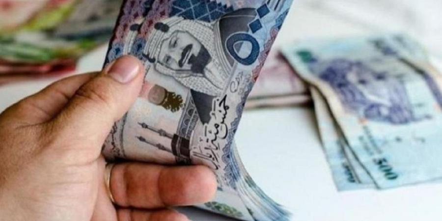 تباين سعر الريال مقابل الجنيه اليوم الإثنين في البنوك المصرية - هرم مصر