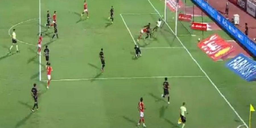 محمد شريف يتقدم للأهلي على فاركو برأسية بعد 10 دقائق - هرم مصر