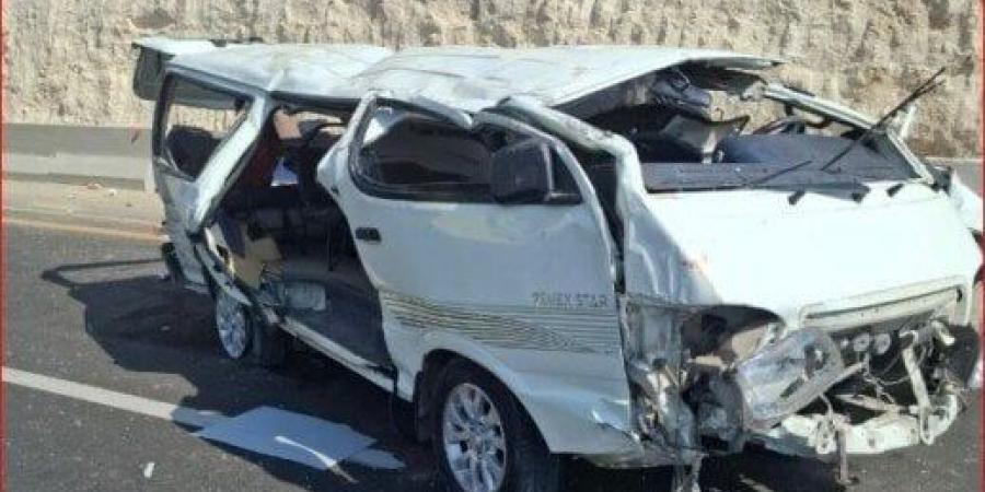إصابة 9 أشخاص إثر حادث تصادم بين ميني باص وميكروباص بالقليوبية - هرم مصر