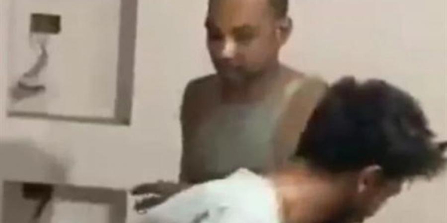 حدث وأنت نائم| سقوط «بطل فيديو كوبري أكتوبر».. ومداهمة أمنية انتهت بضبط مخدرات بـ 110 مليون جنيه - هرم مصر