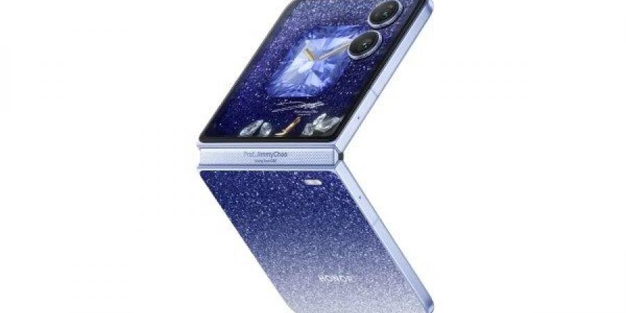 Galaxy Z Flip 7 ينافس Honor Magic V Flip 2 رغم اختلاف المعالجات - هرم مصر