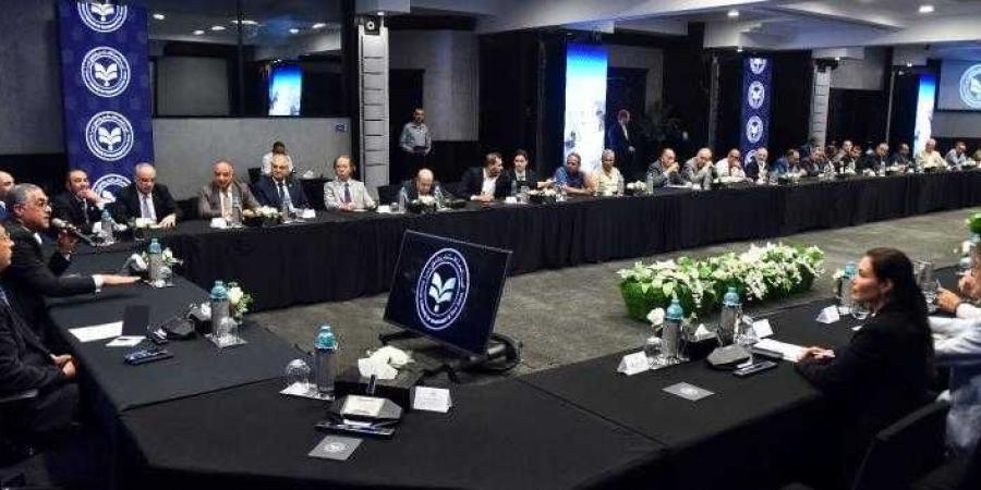 الهيئة العامة للاستثمار تُشكل لجنة من مستثمري المناطق الحرة لتعظيم المساهمة التصديرية - هرم مصر