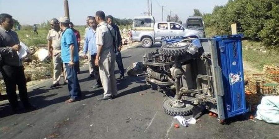 مصرع سيدة وإصابة 9 أشخاص في تصادم ميكروباص وتروسيكل بالإسكندرية - هرم مصر