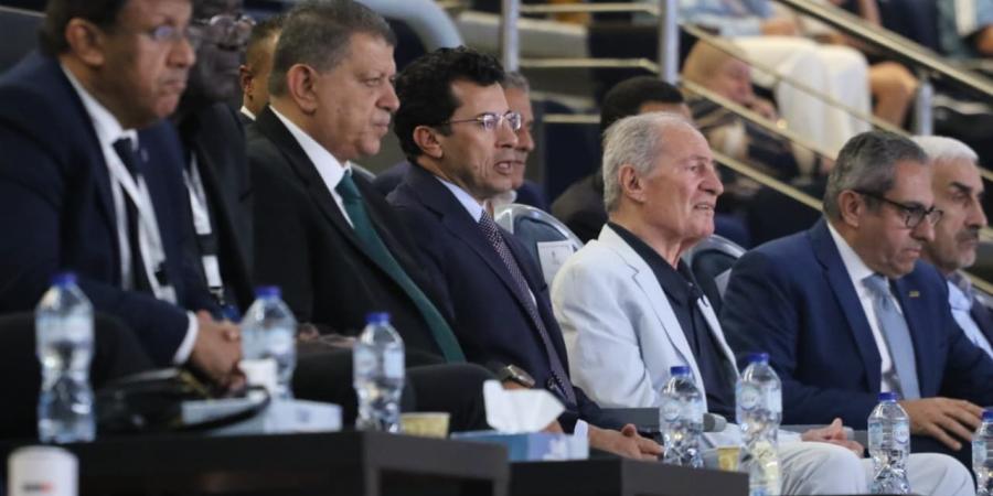 وزير الرياضة ورئيس الاتحاد الدولي في نهائي مونديال اليد للناشئين  - هرم مصر
