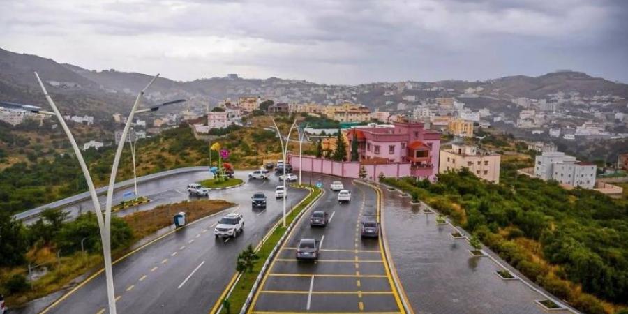 الأرصاد: أمطار غزيرة على منطقة الباحة - هرم مصر