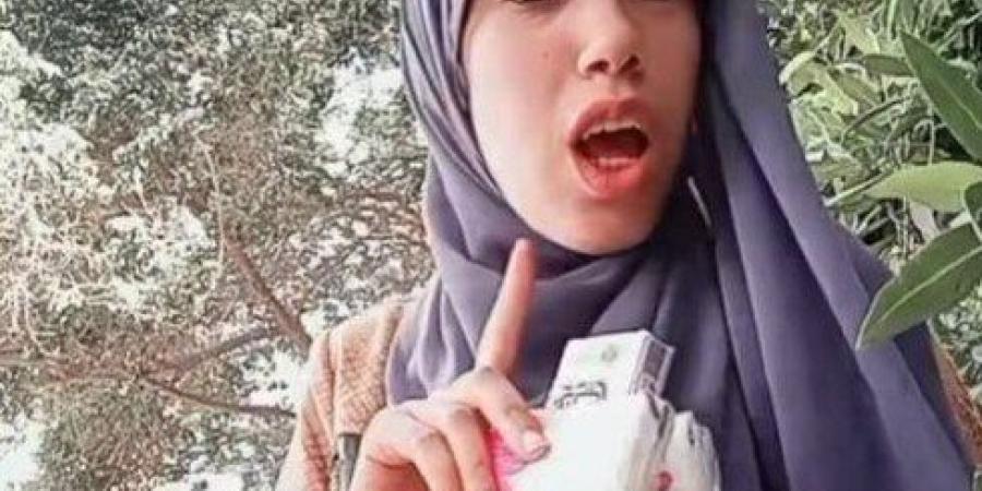 ألفاظ إباحية خارجة.. قرار جديد ضد البلوجر علياء قمرون - هرم مصر