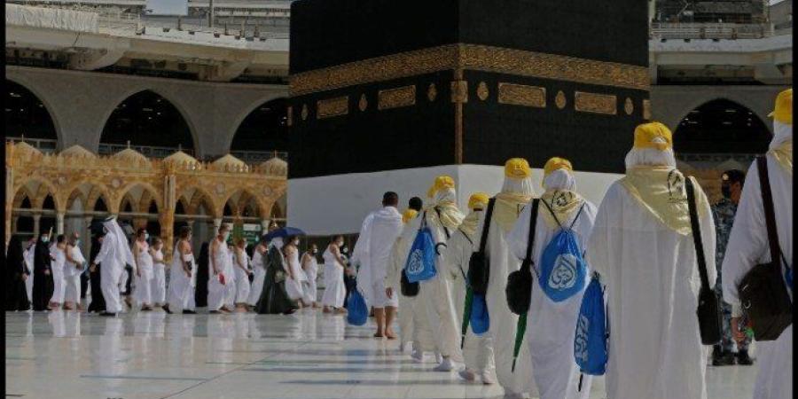 السعودية تطلق خدمة "نسك عمرة" لتمكين المعتمرين من الخارج من الحصول على التأشيرة دون وسيط - هرم مصر