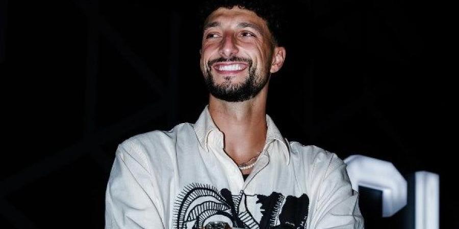 الأهلي يتسلم 4 ملايين دولار من قيمة انتقال وسام أبوعلي لـ كولومبوس كرو الأمريكي - هرم مصر