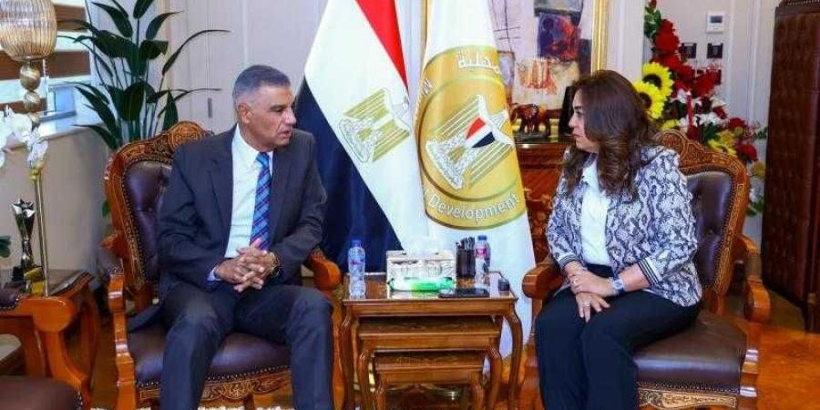 وزيرة التنمية تتابع مع محافظ أسوان الموقف التنفيذي لمشروعات الخطة الاستثمارية و” حياة كريمة” - هرم مصر