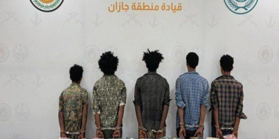 ضبط 5 أشخاص لمحاولتهم تهريب كمية من مادة الحشيش المخدر بجازان - هرم مصر