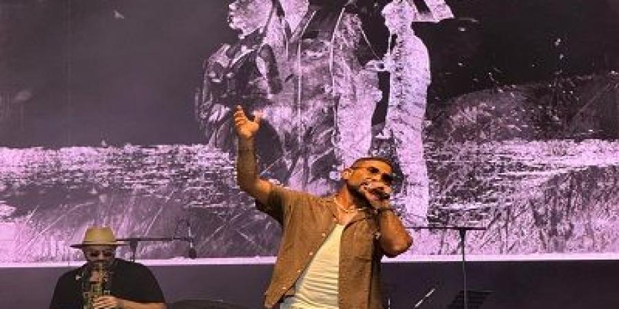 أحمد سعد يتألق في مهرجان الشواطئ بالمغرب والجمهور يحتفل بعيد ميلاده - هرم مصر