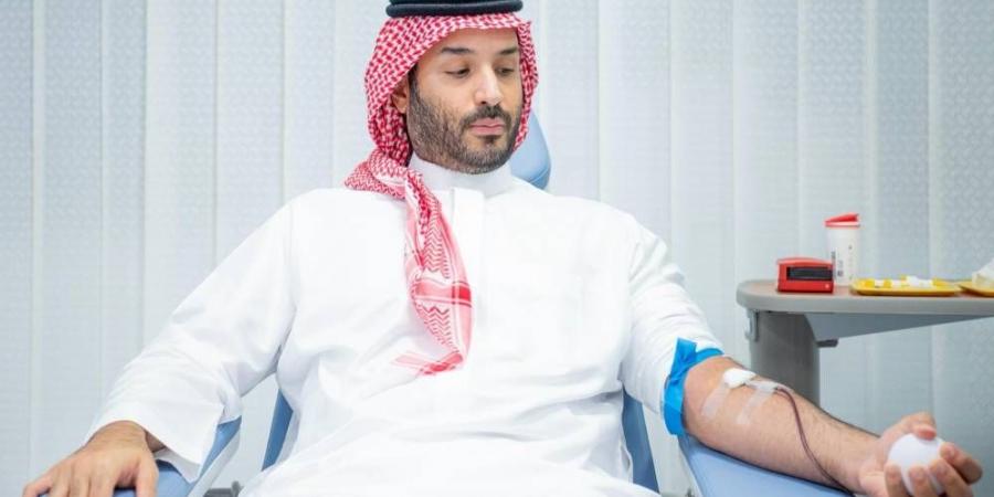 ولي العهد يتبرع بالدم في بادرة كريمة.. ويُطلق الحملة الوطنية السنوية للتبرع بالدم - هرم مصر
