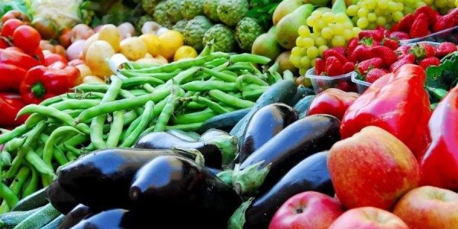 «أوعي تشتري بسعر غالي».. شعبة الخضر والفاكهة تُوجه رسالة للمواطنين - هرم مصر