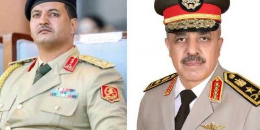 رئيس أركان حرب القوات المسلحة يهنئ الفريق أول خالد خليفة حفتر بمناسبة توليه منصب رئيس الأركان العامة للجيش الوطنى الليبى - هرم مصر