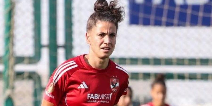 الأهلي يهزم بالم هيلز بثلاثية في دوري سيدات الكرة - هرم مصر