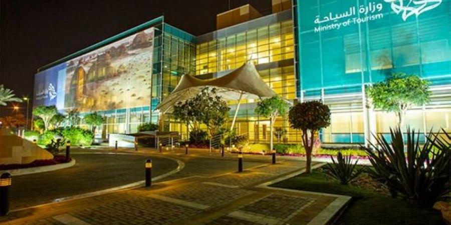 ارتفاع حصة السياحة الترفيهية والتجارية إلى 59 % - هرم مصر