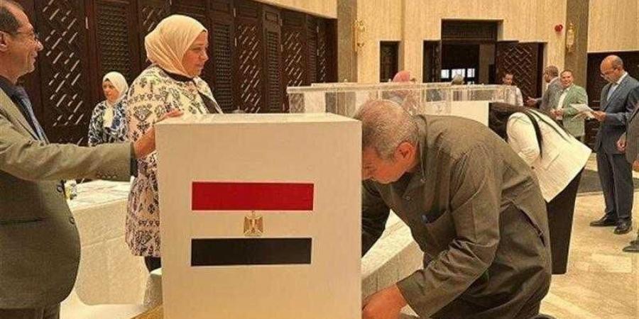 سفارات مصر بالخارج تواصل فتح أبوابها للناخبين للتصويت بجولة الإعادة بانتخابات مجلس الشيوخ في الخارج - هرم مصر