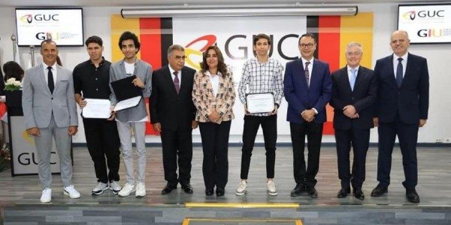 وزيرة التنمية المحلية تشهد احتفالية الجامعة الألمانية لتكريم أوائل الثانوية العامة بالمحافظات ومنحهم ٦٩ منحة دراسية كاملة للدراسة في كلياتها - هرم مصر