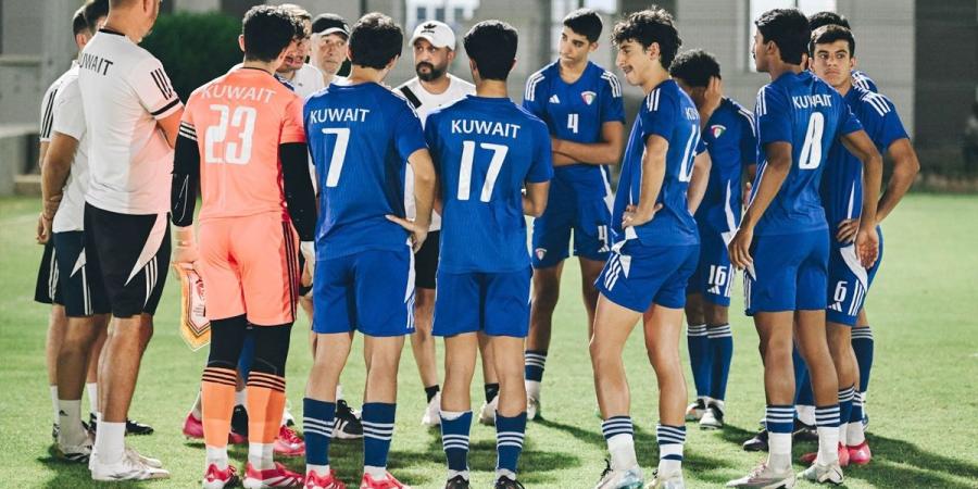 أزرق الشباب يختتم تدريباته اليوم استعداداً لـ «الخليجية» - هرم مصر