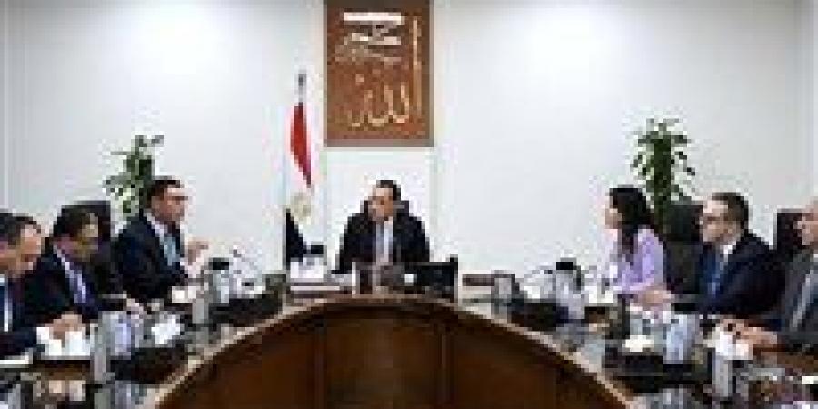 رئيس الوزراء يعلن موعد طرح ٣٠٠٠ وحدة سكنية ضمن مبادرة "بيتك في مصر» - هرم مصر