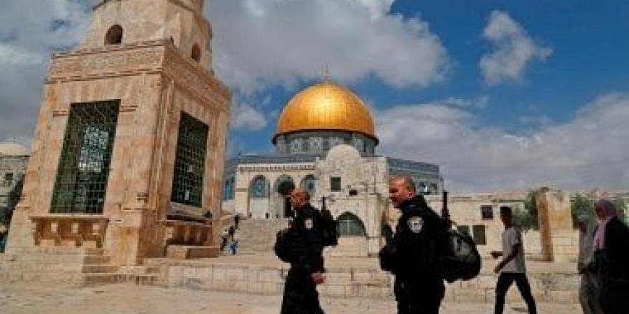 عشرات المستوطنين يقتحمون باحات المسجد الأقصى - هرم مصر