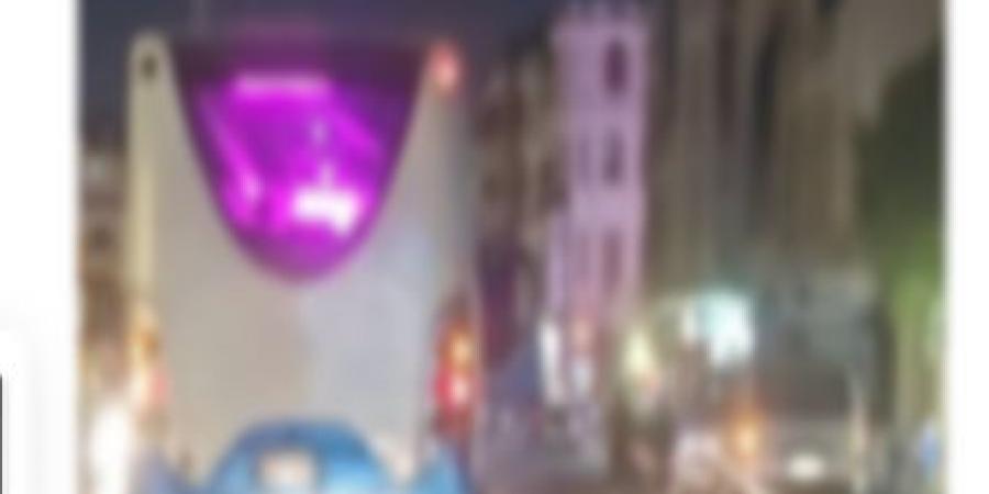 داخلين سباق .. القبض على قائدى سيارتين نقل جماعى عطلوا حركة المرور بمصر الجديدة - هرم مصر