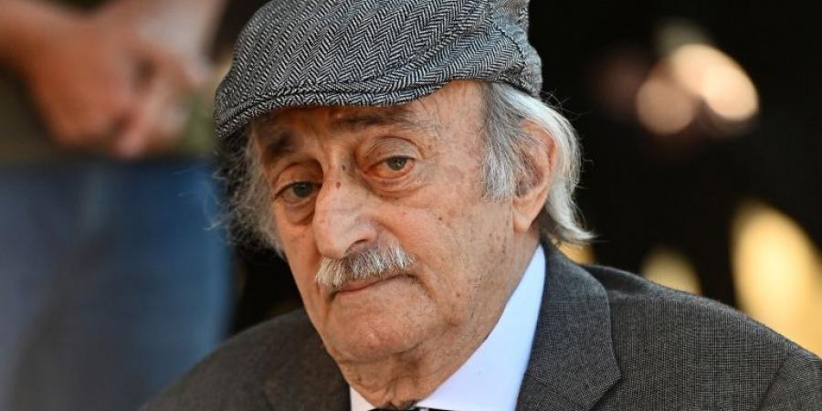 كمال جنبلاط زعيم سياسي لبناني تولى 3 وزارات دفعة واحدة - هرم مصر