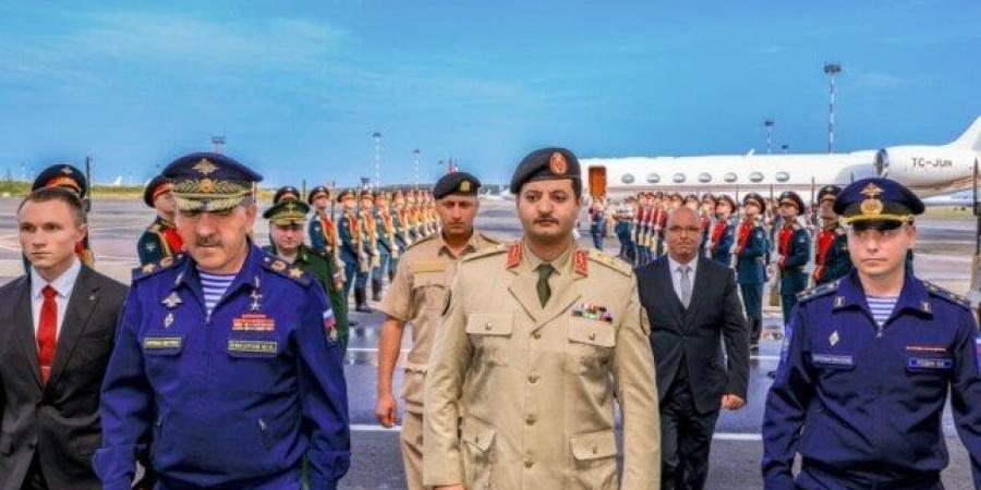 رئيس أركان الجيش الليبي الفريق أول خالد حفتر يصل إلى روسيا في زيارة رسمية - هرم مصر