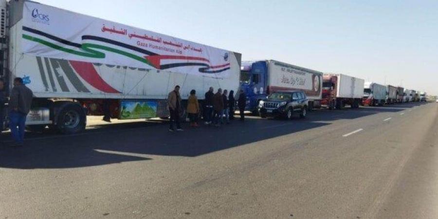 عاجل.. انطلاق شاحنات قافلة «زاد العزة» الـ 26 نحو معبر كرم أبوسالم تمهيدا لدخولها غزة - هرم مصر