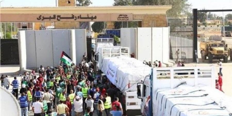زاد العزة من مصر إلى غزة.. قافلة المساعدات الـ27 تدخل القطاع - هرم مصر