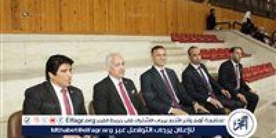 نائب رئيس جامعة أسيوط يفتتح بطولة أسيوط وسوهاج المؤهلة لبطولة الجمهورية لبرنامج دكتور ماث - هرم مصر